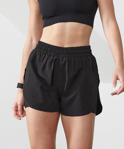 Women’s double-layer sports shorts