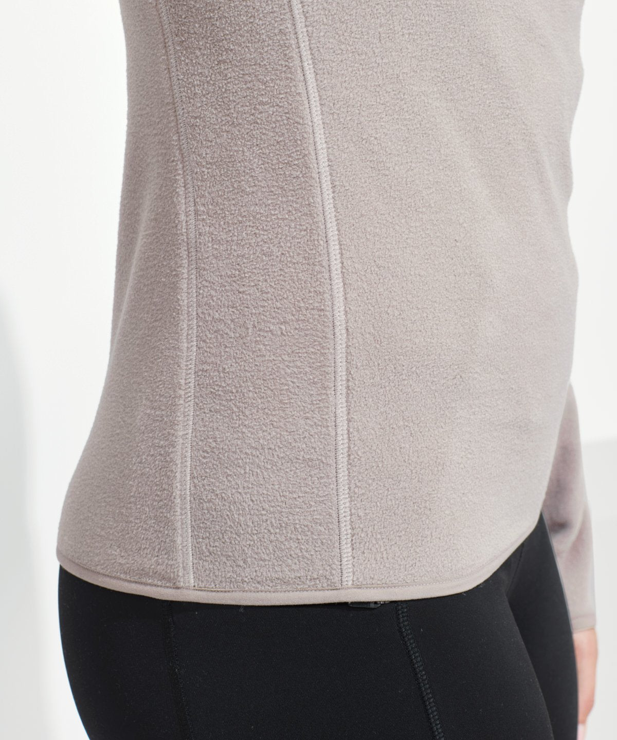 Women’s active-fitted fleece