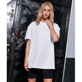 Women's oversized tee